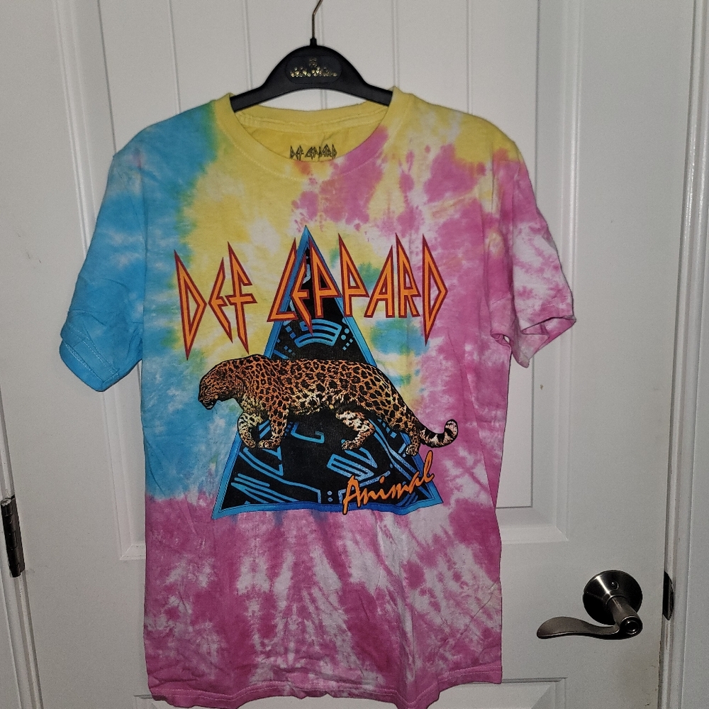 NWT Def Leppard Animals Tie-Dye T-Shirt Small